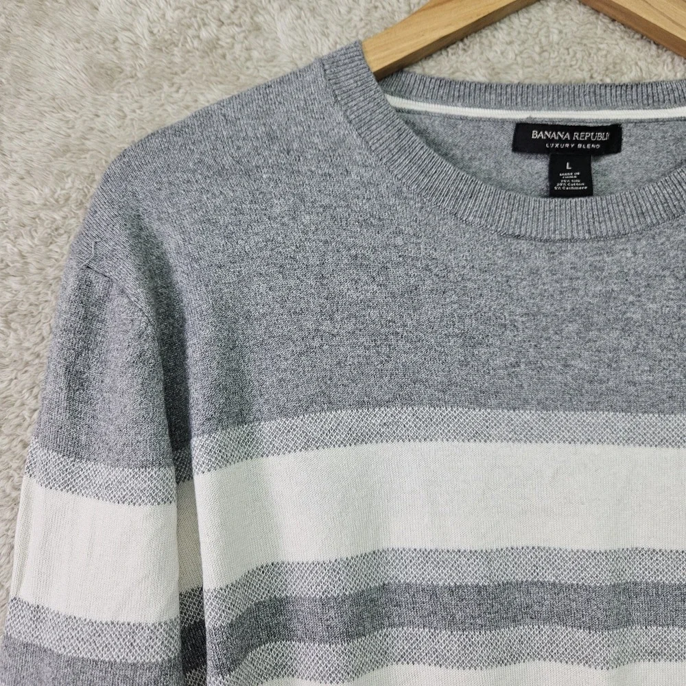 Banana Republic Luxury Blend Sweater Mens L‎ Gray Striped Silk Cashmere Crewneck